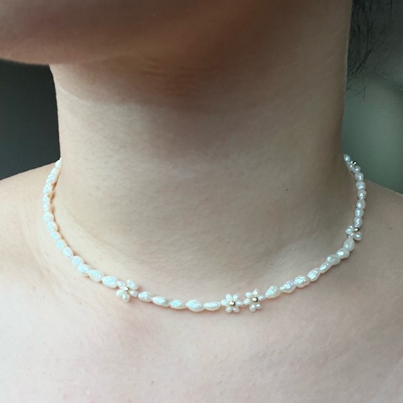 Freshwater Pearl Flower Necklace - Picture 5 of 5